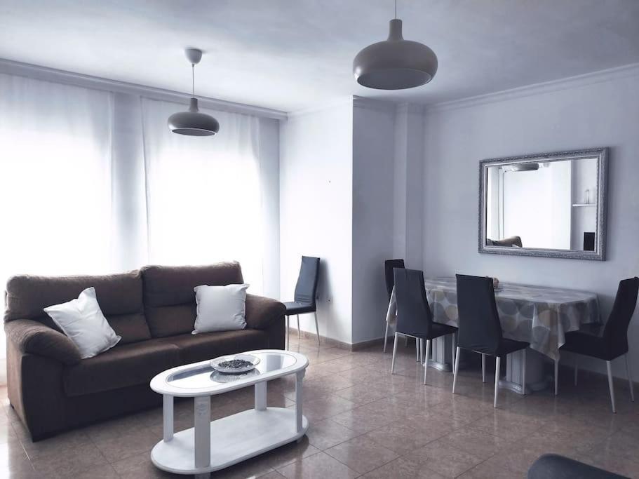 Apartamento Las Brisas Ринкон-де-ла-Викториа Экстерьер фото